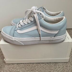 Women’s Size 5.5 Vans EUC